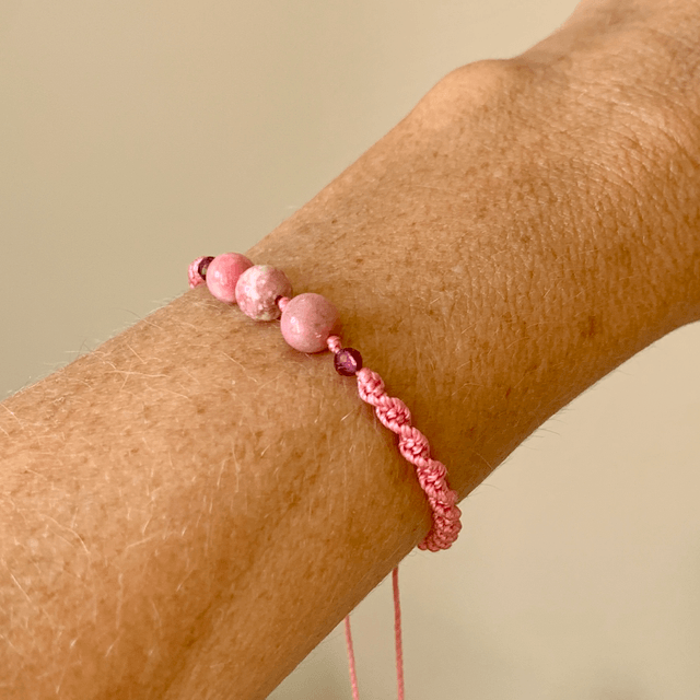 Bracelet, Rhodochrosites naturelles, micro-macramé 
