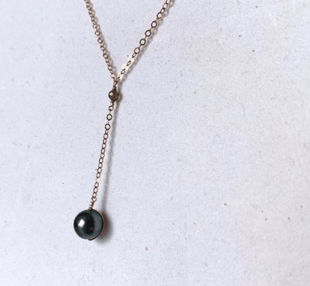 Collier, Perle noire de Tahiti, Goldfilled rose (or rose laminé)