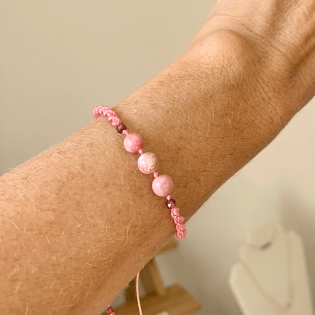Bracelet, Rhodochrosites naturelles, micro-macramé 